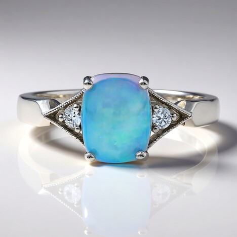 Anello in oro con Opale di Welo AAA