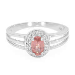 Anillo en plata con Granate de Malaya