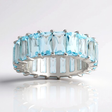 Anello in argento con Topazio Blu Cielo