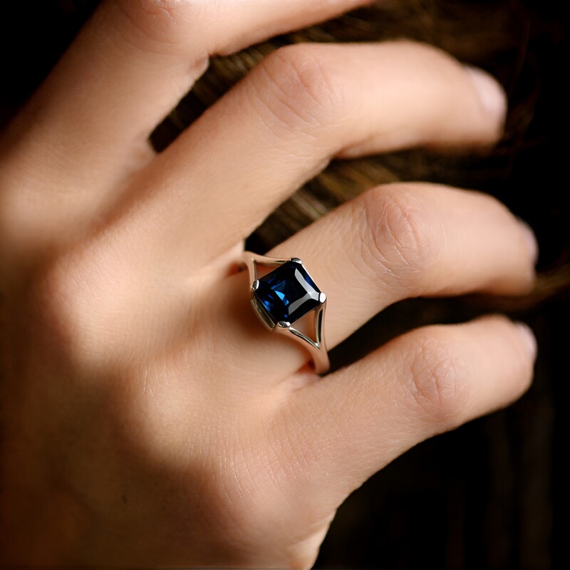 Anello in argento con Topazio Blu Londra
