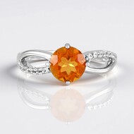 Anillo en plata con Cuarzo naranja