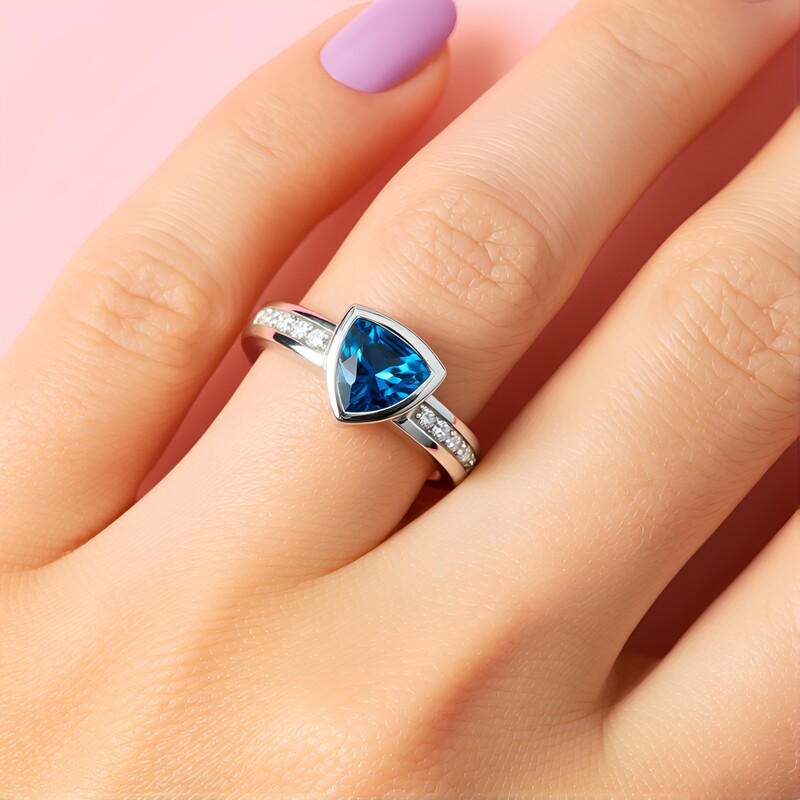 Anello in argento con Topazio Marambaia (Pallanova)