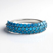 Anillo en plata con Apatita azul neón
