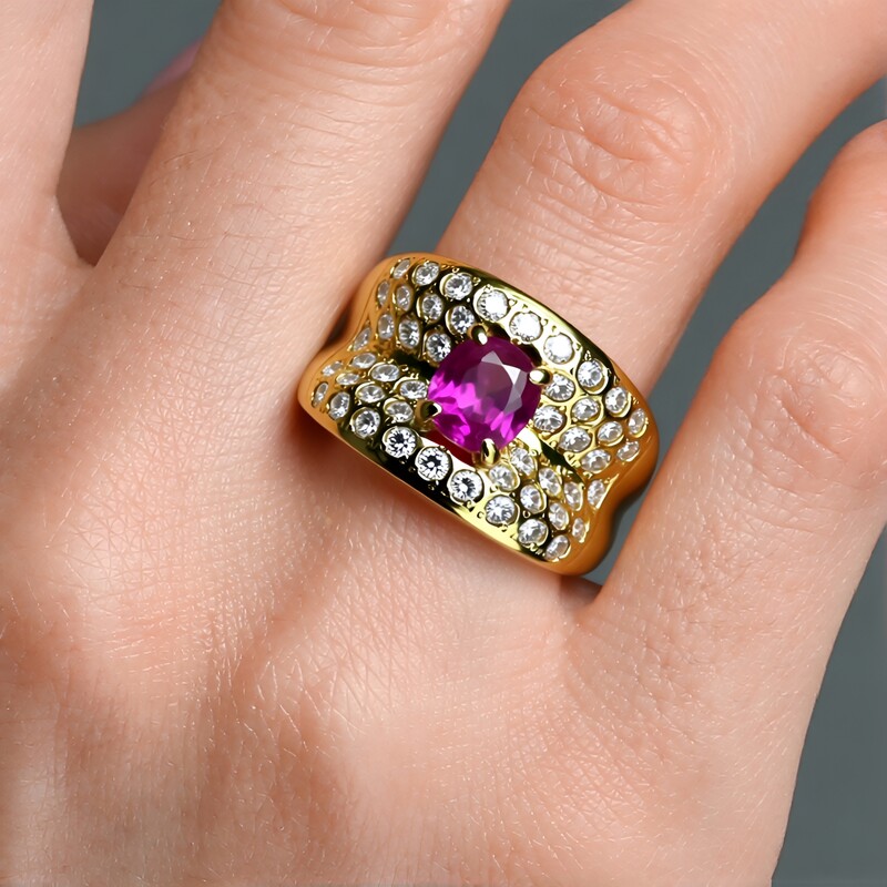 Pinkfarbener Saphir-Goldring (CIRARI)