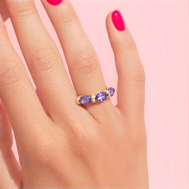Anello in argento con Tanzanite