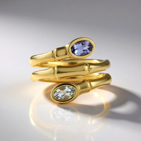 Anello in argento con Tanzanite