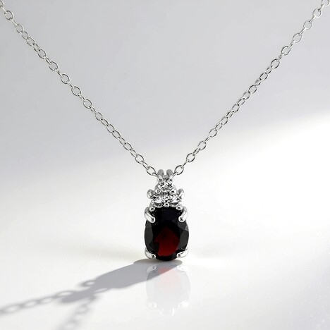 Collana in argento con Granato