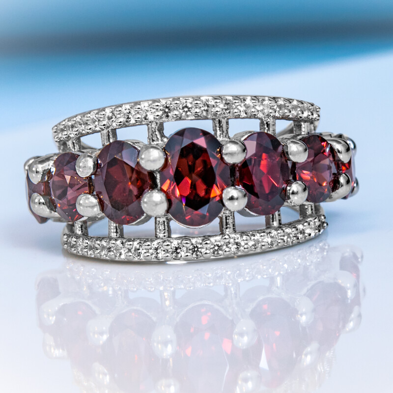 Pinkfarbener Zirkon-Silberring