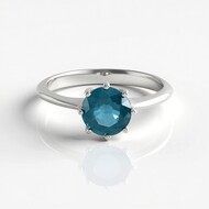 Anillo en plata con Cianita petróleo