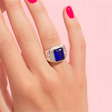 Anillo en plata con Calcedonia azul