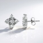 Orecchini in argento con Zircone (Adela Silber)