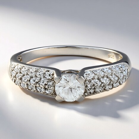 Bague en argent et Zircon
