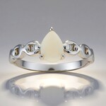 Anello in argento con Opale Bianco