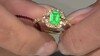 Gouden ring met een Colombiaanse smaragd (CIRARI)
