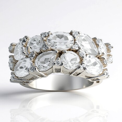 Anello in argento con Topazio Bianco