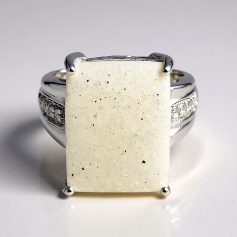 Anello in argento con Agata Glitter
