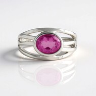 Zilveren ring met een roze kwarts
