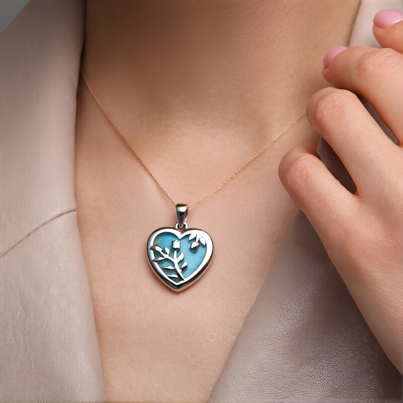 Zilveren hanger met een larimar