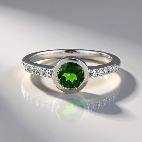 Anello in argento con Diopside Russo