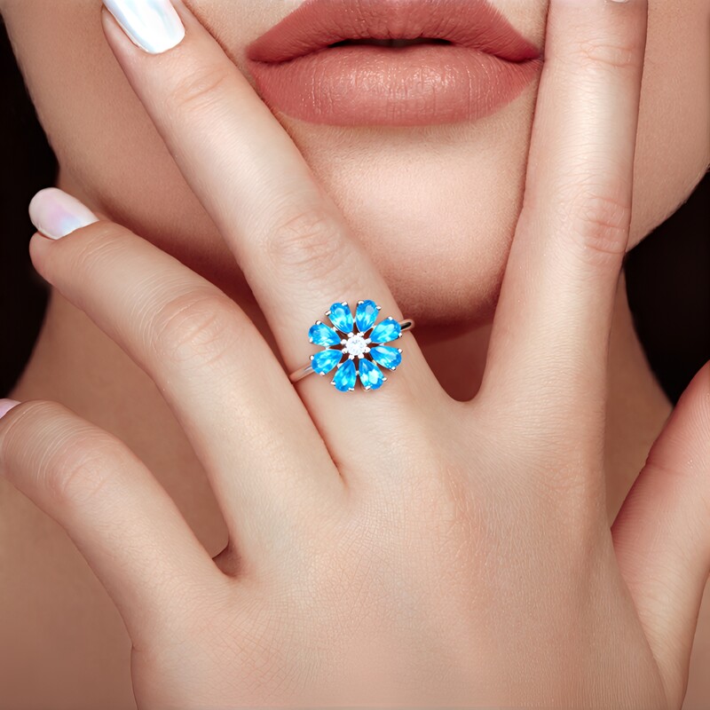 Bague en argent et Apatite bleu néon