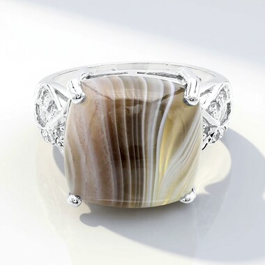 Anello in argento con Agata Botswana