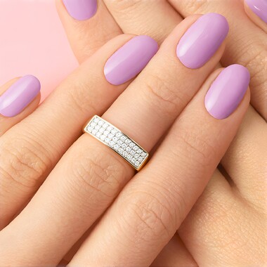 Zilveren ring met zirkonen