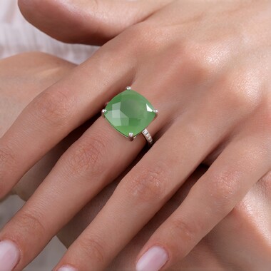 Anello in argento con Prehnite
