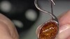 Zilveren broche met een cognac Baltische barnsteen (dagen)