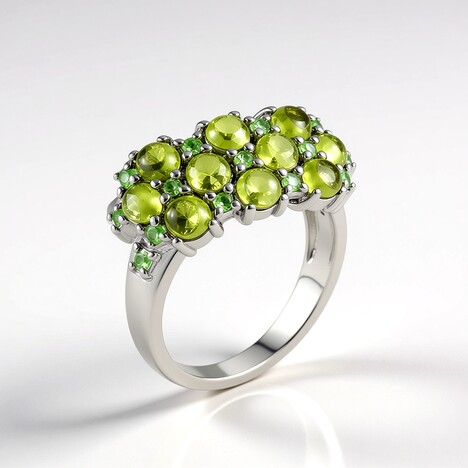 Anello in argento con Vesuvianite
