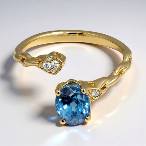 Anello in oro con Zircone Ratanakiri (CIRARI)