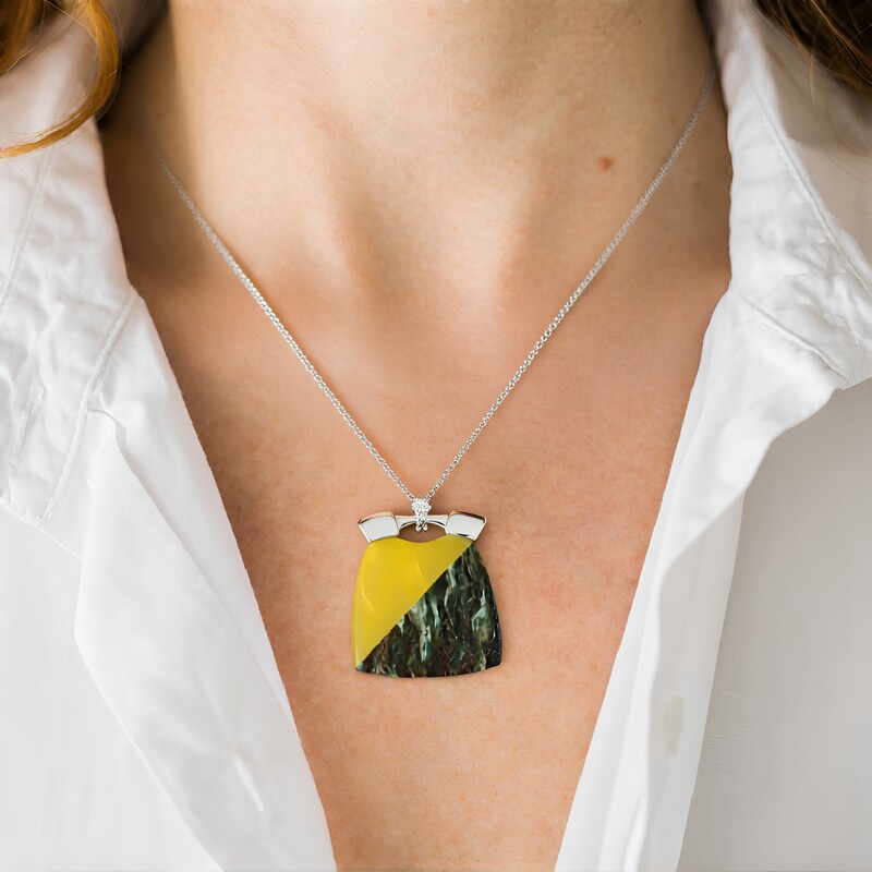 Collar en plata con Piedra preciosa (dagen)