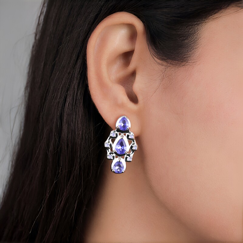 Zilveren oorbellen met tanzanieten