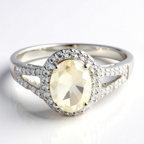 Anello in argento con Ortoclasio