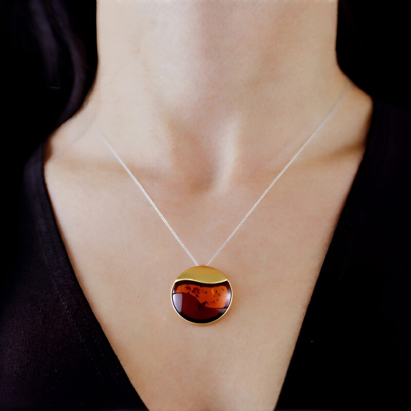 Colgante en plata con Ámbar báltico (dagen)