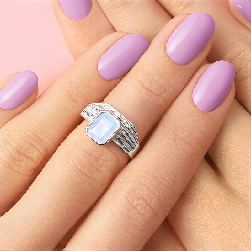 Anillo en plata con Ópalo de Welo (de Melo Essence)