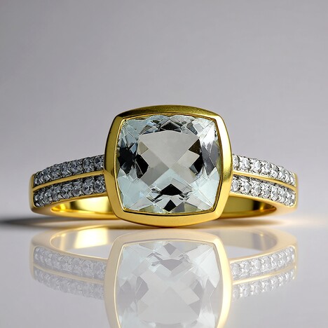 Anello in oro con Acquamarina della Nigeria (Mark Kaufman)