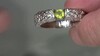 Anillo en plata con Peridoto (de Melo Essence)