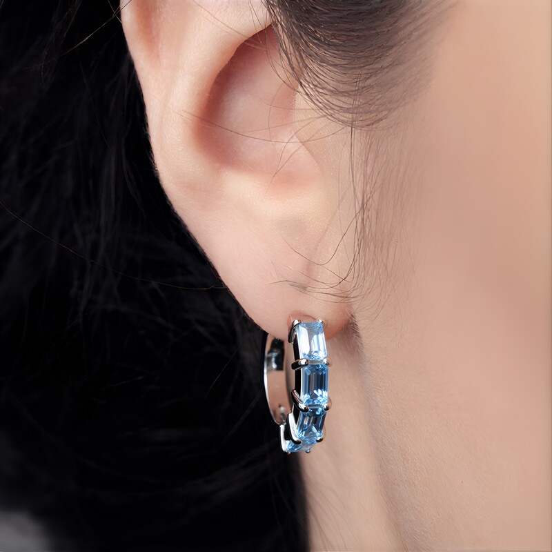 Orecchini in argento con Topazio Blu Cielo