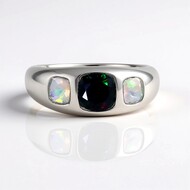 Anillo en plata con Ópalo de Mezezo