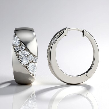 White Topaz Silver Earrings (Adela Silber)