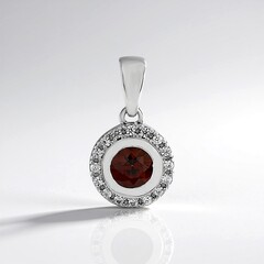 Ciondolo in argento con Zircone Rosa