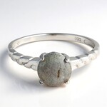 Anello in argento con Spectrolite