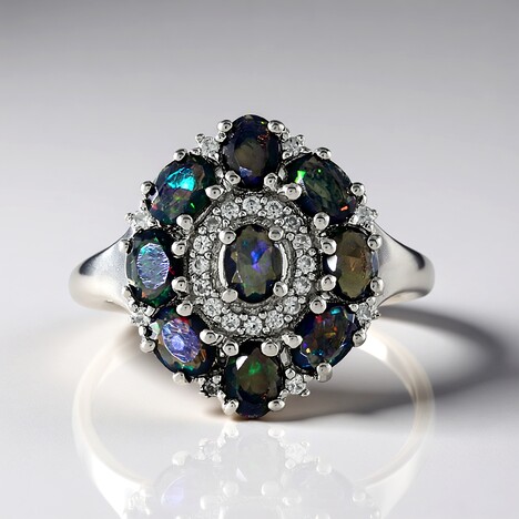Anello in argento con Opale Mezezo