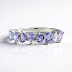 Anello in argento con Tanzanite