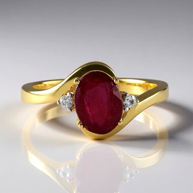 Anillo en plata con Rubí de Madagascar