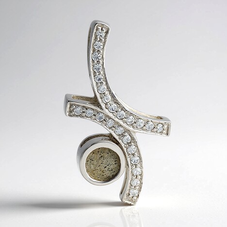 Ciondolo in argento con Spectrolite