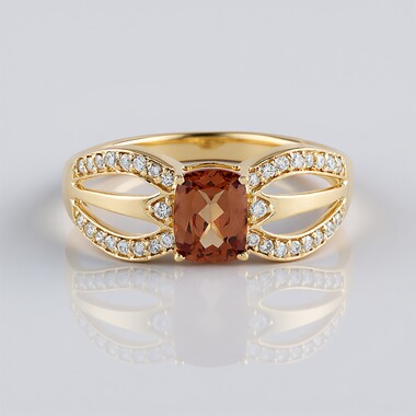 Anillo en oro con Granate de color cambiante (AMAYANI)