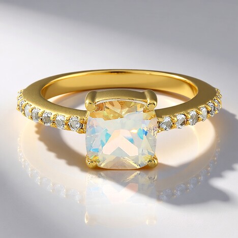 Anello in argento con Topazio Arcobaleno