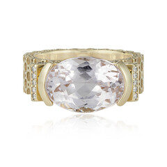 Gouden ring met een kunziet (de Melo)