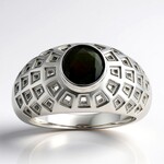 Zilveren ring met een Mezezo opaal (SAELOCANA)